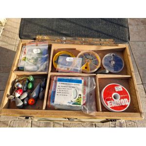 Coffre - Siège De Pêche En Bois Vendu Avec Accessoires - Occasion