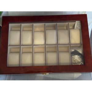 Vitrine 12 montres fermeture à clé neuve - Occasion