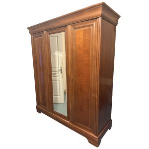Armoire 3 portes (L 175xP 65xH 205) + Lit 140x190 (sans matelas) + 2 meubles chevets (L 47 x P 40 x H 65) - Occasion