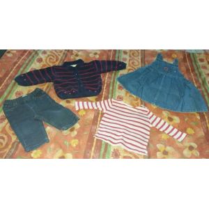 Veste En Laine Marine Tricoter + Robe En Jeans Bleu + Pantalon Jeans Gris + T-Shirt Manche Longue Ray&eacute;e Rouge Blanc - Mini Gang Cama&iuml;eu Grain De Bl&eacute; - 4 Pi&egrave;ces - 1 An - Fille - Occasion