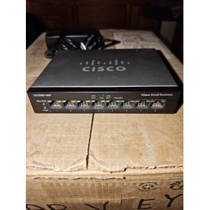 Switch Gigabit PoE CISCO (SG100D-08P) - Id&eacute;al Cam&eacute;ras IP / Wi-Fi - Occasion