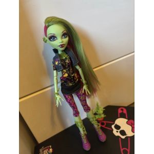 Poup&eacute;e Monster High Doll Venus Mcflytrap 2011 Mattel - Occasion