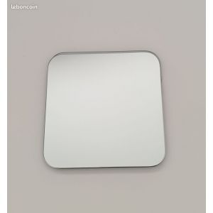 4 miroirs adh&eacute;sifs carr&eacute;s / rectangulaires 20 x 20 cm - Occasion
