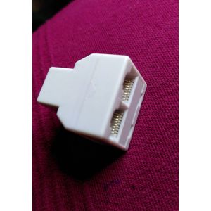 adaptateur de r&eacute;partiteur 2 contacts rj45 femelle rs pro blanc R&eacute;partiteur rj45 &agrave; connecteur rj45 femelle vers 2x rj45 femelles - Occasion