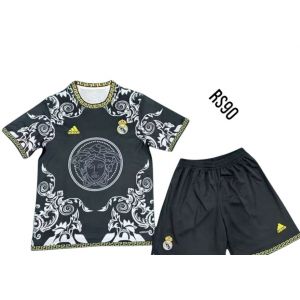 Maillot De Foot Ensemble Real Madrid Noir Versace (Expedition Sous 30 Jours) Produit Neuf Taille Xxl - Occasion