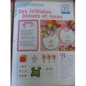 Fiche De Broderie Diagramme Point De Croix - Des Initiales Bleues Et Roses - Abécédaire - Occasion