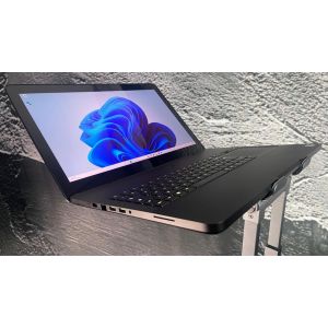 PC PORTABLE GAMING RAZER BLADE PRO 17 POUCES 4K TACTILE I7-7820HK 32Gb GTX 1080 MAX-Q 1To SSD - Occasion