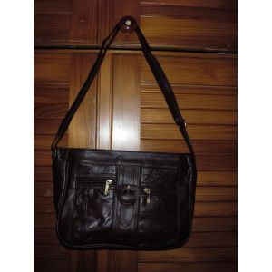 Sac &Agrave; Bandouli&egrave;re En Patchwork De Cuir D'agneau V&eacute;ritable De Marque Nathalie Andersen ,De Couleur Marron ,7 Poches De Rangement ,Bandouli&egrave;re R&eacute;glable ,Enti&egrave;rement Doubl&eacute; Et Surpiqu&eacute; ,Boucle &Agrave; L'avant - Occasion