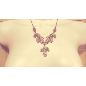 Collier Argent Des Galeries Lafayette, Cha&icirc;ne Fine Et Pendentif Int&eacute;gr&eacute; Forme Gouttes Et Feuilles - Occasion