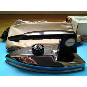 Fer &agrave; repasser de voyage Calor 11.06 - 800 W - Occasion