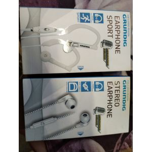 Lot &eacute;couteurs filaires grundig - Occasion