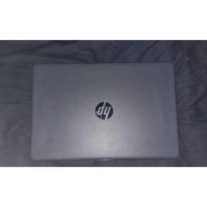HP 15S-FQ0091NF - 15" Intel Celeron - 1.1 Ghz - Ram 8 Go - SSD 256 Go - Occasion