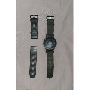 Garmin Tactix Delta Solar - Montre Connectée Pour Toutes Activités - Occasion