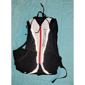 Sac De Trail Ultralight 10 Chaski Quechua Gilet De Trail Noir Multipoches Sifflet Int&eacute;gr&eacute; Pour Gourde D'Hydratation Sac Running Noir 10 Litres Ultra Leger Poches Porte Bidons Pour Gourdes Souples - Occasion