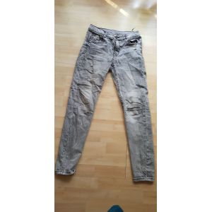 Jean Gris A Troue Zara 11 12 Ans - Occasion