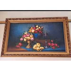 Tableau de fleurs peint à l'huile dans un cadre sculpté en bois d'hêtre doré - Occasion