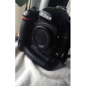 Nikon D750 24.3 mpix + Grip - Occasion