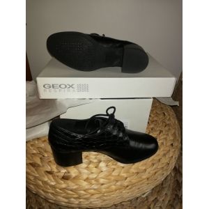 Derbies Geox Noir Femme Talon 5 Cm Neuves Jamais Portees - 37 - Occasion