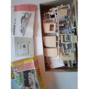 Maquette Faller - &Eacute;chelle Ho - Mod&egrave;le B-107 - "Gare Et Restaurant"-Faller - Occasion