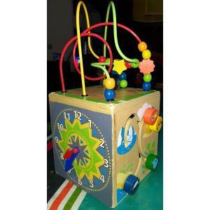 Grand Cube D Activit&eacute; En Bois Massif - Occasion