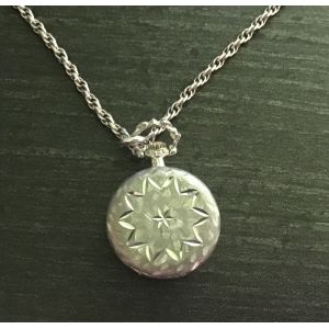 Montre Pendentif Pour Femme En Argent De Marque Capion - Occasion