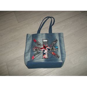 Sac &agrave; main DAVID JONES jean et motifs "Londres" en simili cuir et clout&eacute; TBE - Occasion