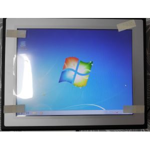 Dalle tactile - Base PC - IP65 - Professionnel - All in One Intel Atom E3845 - 1.91 Ghz - Ram 4 Go - SSD 30 Go - Occasion