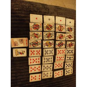 Jeu De 32 Cartes De Belote Publicitaire, L'&Eacute;cuyer, Vin L&eacute;ger - Vin Parfait, Cartes Plastifi&eacute;es De Luxe, + 1 Joker, Jeu Vintage Rare - Occasion