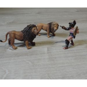 FIGURINES SCHLEICH ET PAPO &ndash; GLADIATEUR CONTRE LIONS - Occasion