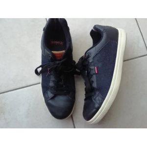 Chaussures - Baskets - Tennis Levis Id&eacute;ales 43-43,5 (Petit 44). - Occasion