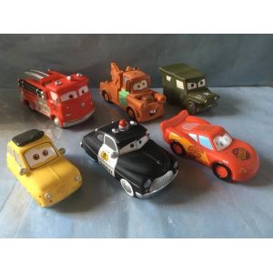 6 voitures disney cars comme neuves - disneyland paris - Occasion