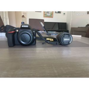 Je mets en vente mon appareil photo Nikon Reflex D3500 en très bon état.- Nikon D3500 Reflex - Objectif inclus - Sacoche de protection - 24,2 mégapixels - Très bon état - Occasion
