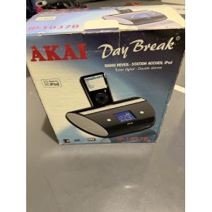 Radio r&eacute;veil akai - Occasion