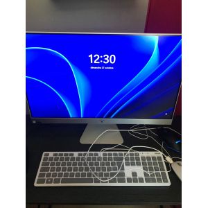 Asus tout en un Vivo M3400WYAK-WA033W AMD Ryzen 5-7520U - 2 Ghz - Ram 8 Go - SSD 512 Go - Occasion