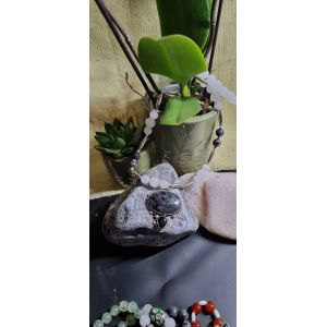 Collier En Jade Quartzite Et Larvikite - Occasion