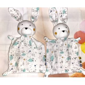 Doudou Lapin Blanc Tape A L'oeil Nuages Bleus Briques De Lait Maisons Love Peluche Jouet Bebe Lot De Deux Lapins Doudous Coton Lange - Occasion