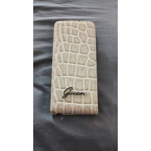 Étui Guess(Luxe) Beige En Cuir Véritable Iphone 5/5s - Occasion