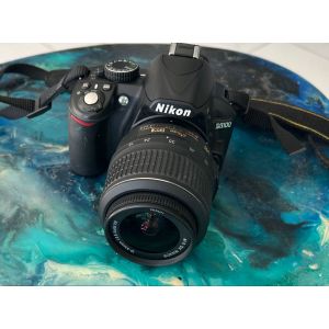 Nikon D3100 14.2 Mpix + Objectif AF-S DX NIKKOR 18-55 mm f/3.5-5.6G VR - Occasion