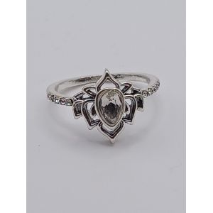 Bague M&eacute;tal Argent&eacute;,Fleur,Strass Goutte Transparente ,Taille 19.74 Mm - Occasion