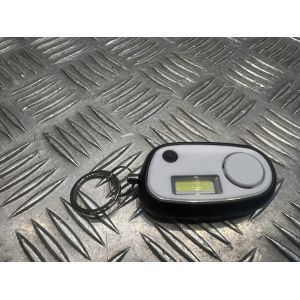 Alarme Poche Personnelle Compacte Anti Agression Sos Sirene Lampe Flash Led Puissante 3 Modes - Occasion