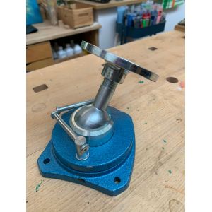 Étau à rotule de sculpteur sur bois pour rondes-bosse - Occasion