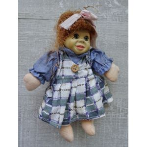 Petite Poupée De Chiffon - Fillette (18cm), Tête En Porcelaine - Occasion