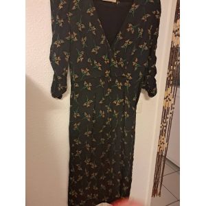 Robe Midi Haut Cache-Coeur Fond Noir Taille 38 - Occasion