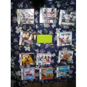 Console Nintendo Ds + 11 Jeux: Fifa 6, 7, 8, 9 & Street 2, Panzer Tactics, Trackmania, Plan&egrave;te Nature Au Secours Des Animaux Marins, Smackdown Vs Raw 2009, Super Nacho & Sos Animaux Mission En Afrique - Occasion