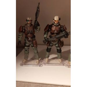 2 Figurines Halo Wars 1/18e Avec Armes Et Accessoires...Bon Etat - Occasion
