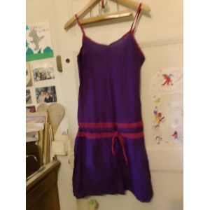 Robe Violette Bandes Roses 40 L Goa. - Occasion