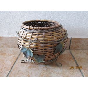 Cache-Pot En Osier - Occasion