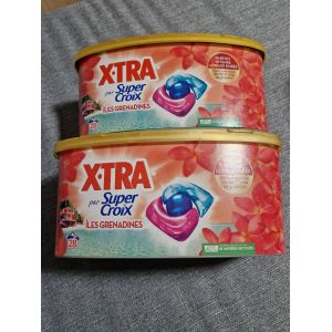 Lot de 2 lessive capsule xtra par super croix &icirc;les Grenadines 2x28 lavages - Occasion