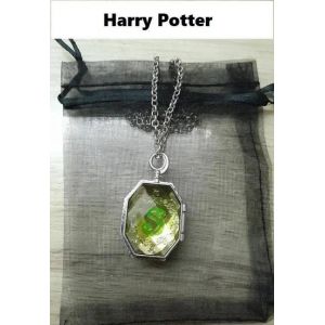 Collier Avec M&eacute;daillon De Salazar Serpentard - Horcruxe, Harry Potter - Occasion