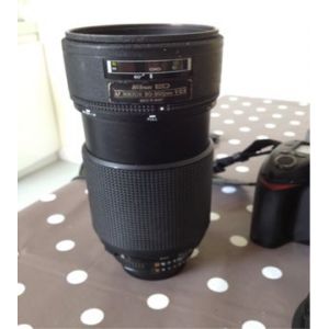 Nikon Zoom-Nikkor - Téléobjectif zoom - 80 mm - 200 mm - f/2.8 D ED AF - Nikon F - pour Nikon D5300, D810 - Occasion